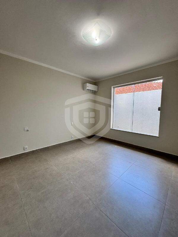 Sala / Escritório para alugar no Jardim Nasralla em Bauru/SP