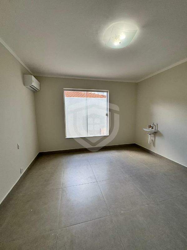 Sala / Escritório para alugar no Jardim Nasralla em Bauru/SP