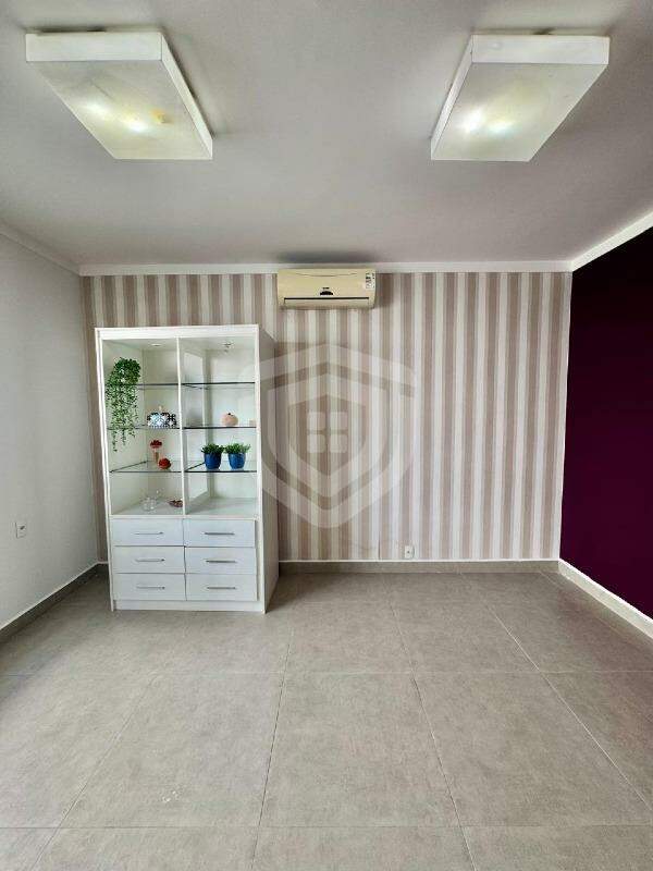 Sala / Escritório para alugar no Jardim Nasralla em Bauru/SP