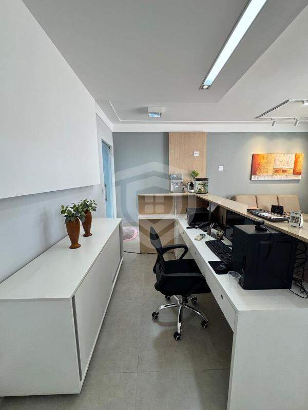 Sala / Escritório para alugar no Jardim Nasralla em Bauru/SP