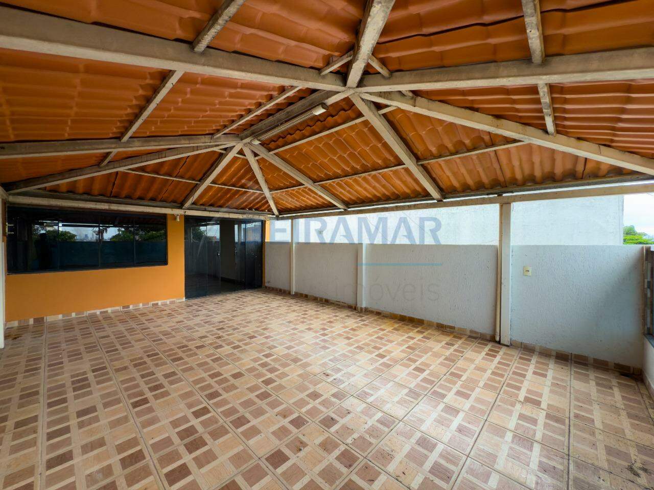 <br />
<b>Warning</b>:  Undefined property: stdClass::$fotos in <b>/home/beiramarimoveis/www/src/views/pages/detalhe-imovel.php</b> on line <b>135</b><br />
<br />
<b>Warning</b>:  Trying to access array offset on value of type null in <b>/home/beiramarimoveis/www/src/views/pages/detalhe-imovel.php</b> on line <b>135</b><br />
<br />
<b>Warning</b>:  Attempt to read property