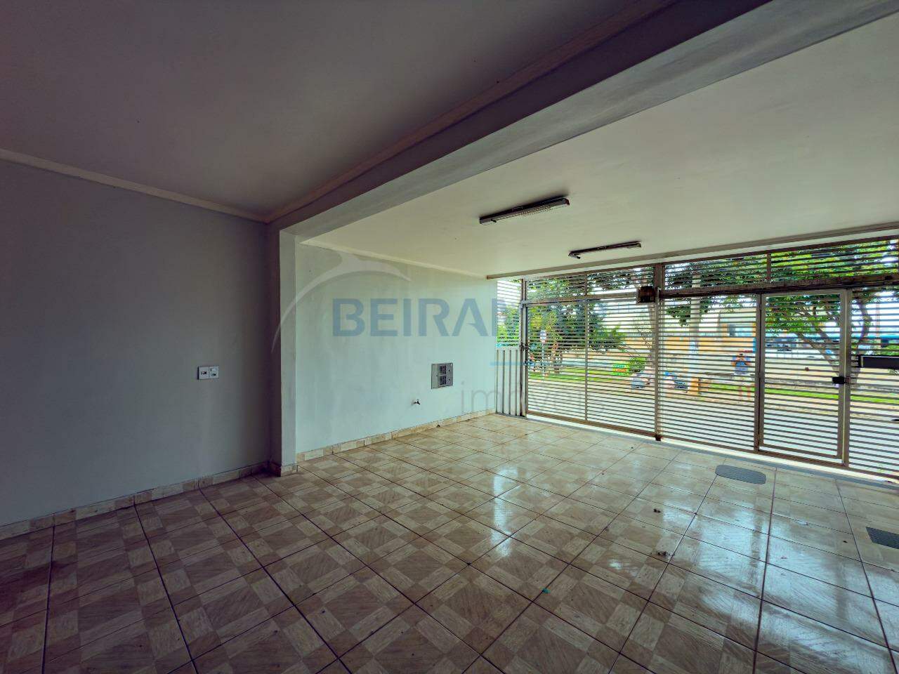 <br />
<b>Warning</b>:  Undefined property: stdClass::$fotos in <b>/home/beiramarimoveis/www/src/views/pages/detalhe-imovel.php</b> on line <b>135</b><br />
<br />
<b>Warning</b>:  Trying to access array offset on value of type null in <b>/home/beiramarimoveis/www/src/views/pages/detalhe-imovel.php</b> on line <b>135</b><br />
<br />
<b>Warning</b>:  Attempt to read property