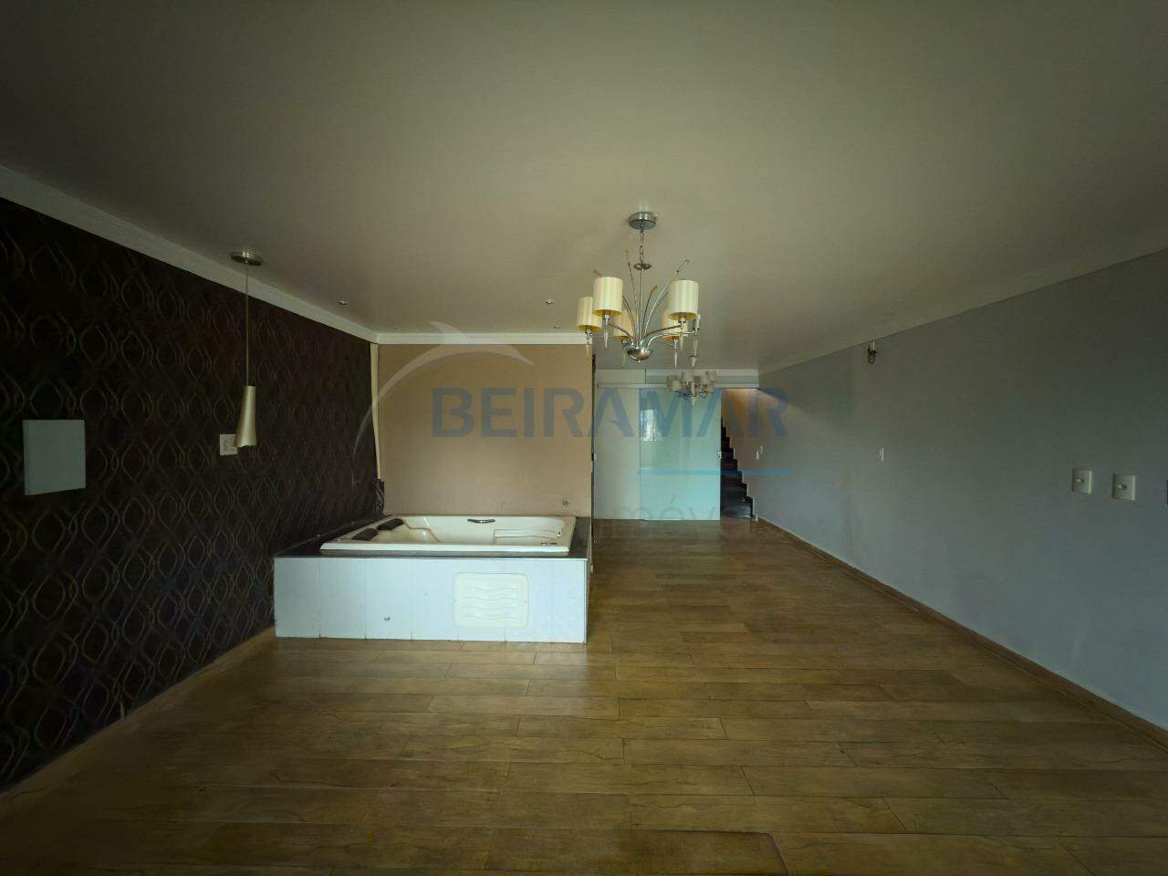 <br />
<b>Warning</b>:  Undefined property: stdClass::$fotos in <b>/home/beiramarimoveis/www/src/views/pages/detalhe-imovel.php</b> on line <b>135</b><br />
<br />
<b>Warning</b>:  Trying to access array offset on value of type null in <b>/home/beiramarimoveis/www/src/views/pages/detalhe-imovel.php</b> on line <b>135</b><br />
<br />
<b>Warning</b>:  Attempt to read property