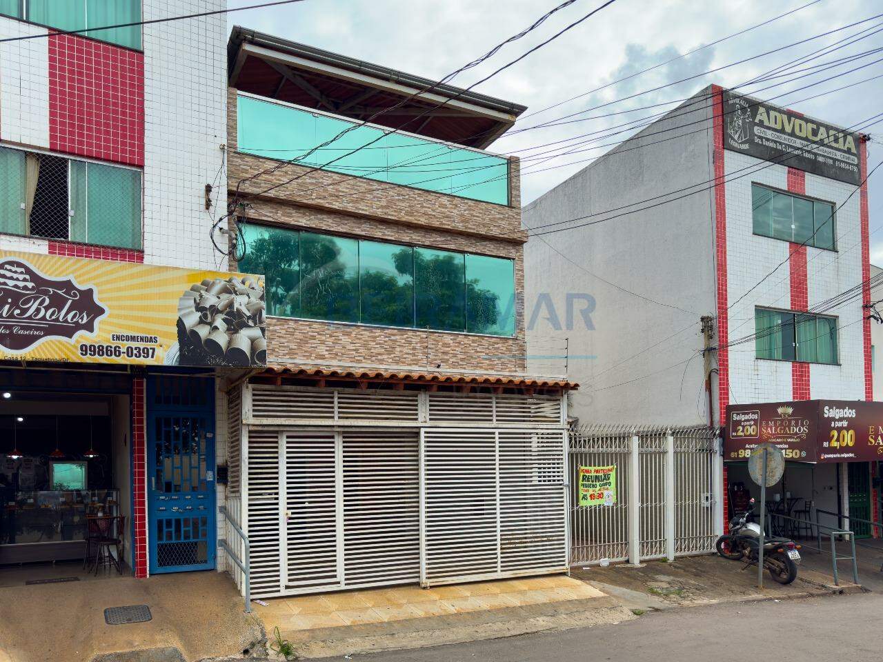 <br />
<b>Warning</b>:  Undefined property: stdClass::$fotos in <b>/home/beiramarimoveis/www/src/views/pages/detalhe-imovel.php</b> on line <b>135</b><br />
<br />
<b>Warning</b>:  Trying to access array offset on value of type null in <b>/home/beiramarimoveis/www/src/views/pages/detalhe-imovel.php</b> on line <b>135</b><br />
<br />
<b>Warning</b>:  Attempt to read property