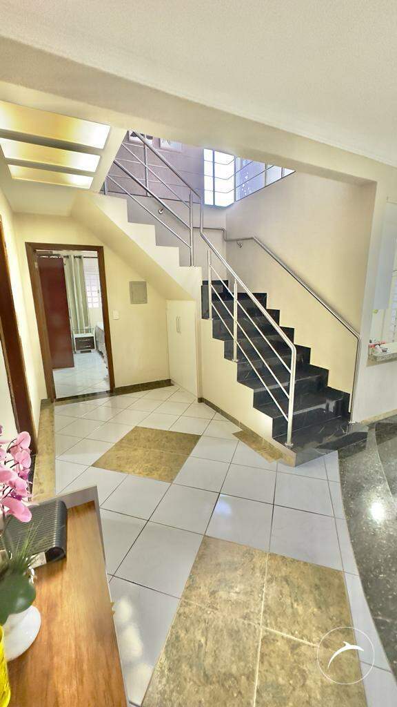 <br />
<b>Warning</b>:  Undefined property: stdClass::$fotos in <b>/home/beiramarimoveis/www/src/views/pages/detalhe-imovel.php</b> on line <b>135</b><br />
<br />
<b>Warning</b>:  Trying to access array offset on value of type null in <b>/home/beiramarimoveis/www/src/views/pages/detalhe-imovel.php</b> on line <b>135</b><br />
<br />
<b>Warning</b>:  Attempt to read property