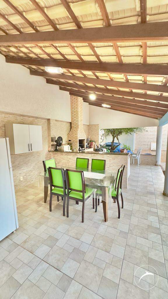 <br />
<b>Warning</b>:  Undefined property: stdClass::$fotos in <b>/home/beiramarimoveis/www/src/views/pages/detalhe-imovel.php</b> on line <b>135</b><br />
<br />
<b>Warning</b>:  Trying to access array offset on value of type null in <b>/home/beiramarimoveis/www/src/views/pages/detalhe-imovel.php</b> on line <b>135</b><br />
<br />
<b>Warning</b>:  Attempt to read property