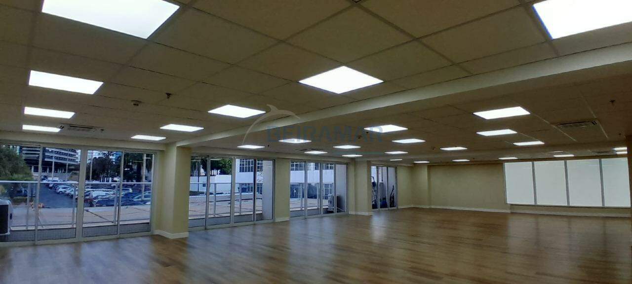 <br />
<b>Warning</b>:  Undefined property: stdClass::$fotos in <b>/home/beiramarimoveis/www/src/views/pages/detalhe-imovel.php</b> on line <b>135</b><br />
<br />
<b>Warning</b>:  Trying to access array offset on value of type null in <b>/home/beiramarimoveis/www/src/views/pages/detalhe-imovel.php</b> on line <b>135</b><br />
<br />
<b>Warning</b>:  Attempt to read property