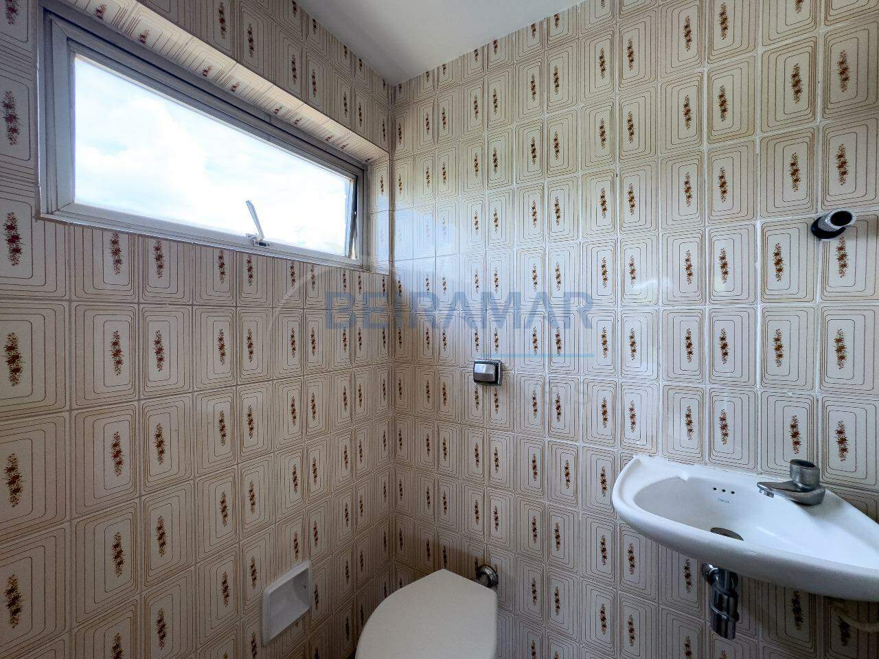 <br />
<b>Warning</b>:  Undefined property: stdClass::$fotos in <b>/home/beiramarimoveis/www/src/views/pages/detalhe-imovel.php</b> on line <b>135</b><br />
<br />
<b>Warning</b>:  Trying to access array offset on value of type null in <b>/home/beiramarimoveis/www/src/views/pages/detalhe-imovel.php</b> on line <b>135</b><br />
<br />
<b>Warning</b>:  Attempt to read property