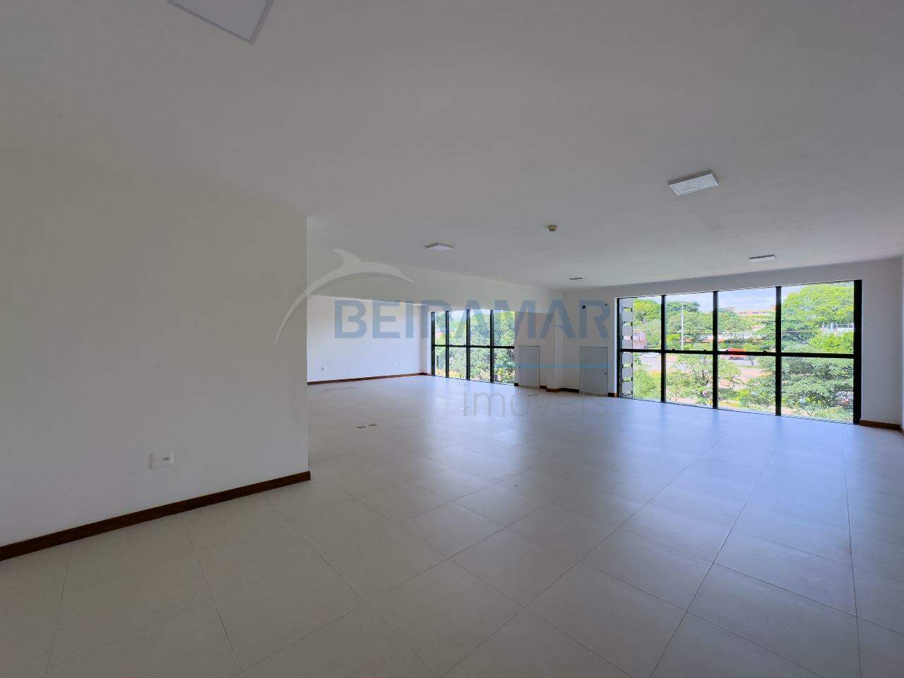 <br />
<b>Warning</b>:  Undefined property: stdClass::$fotos in <b>/home/beiramarimoveis/www/src/views/pages/detalhe-imovel.php</b> on line <b>135</b><br />
<br />
<b>Warning</b>:  Trying to access array offset on value of type null in <b>/home/beiramarimoveis/www/src/views/pages/detalhe-imovel.php</b> on line <b>135</b><br />
<br />
<b>Warning</b>:  Attempt to read property