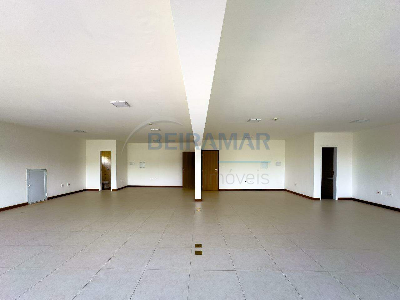 <br />
<b>Warning</b>:  Undefined property: stdClass::$fotos in <b>/home/beiramarimoveis/www/src/views/pages/detalhe-imovel.php</b> on line <b>135</b><br />
<br />
<b>Warning</b>:  Trying to access array offset on value of type null in <b>/home/beiramarimoveis/www/src/views/pages/detalhe-imovel.php</b> on line <b>135</b><br />
<br />
<b>Warning</b>:  Attempt to read property