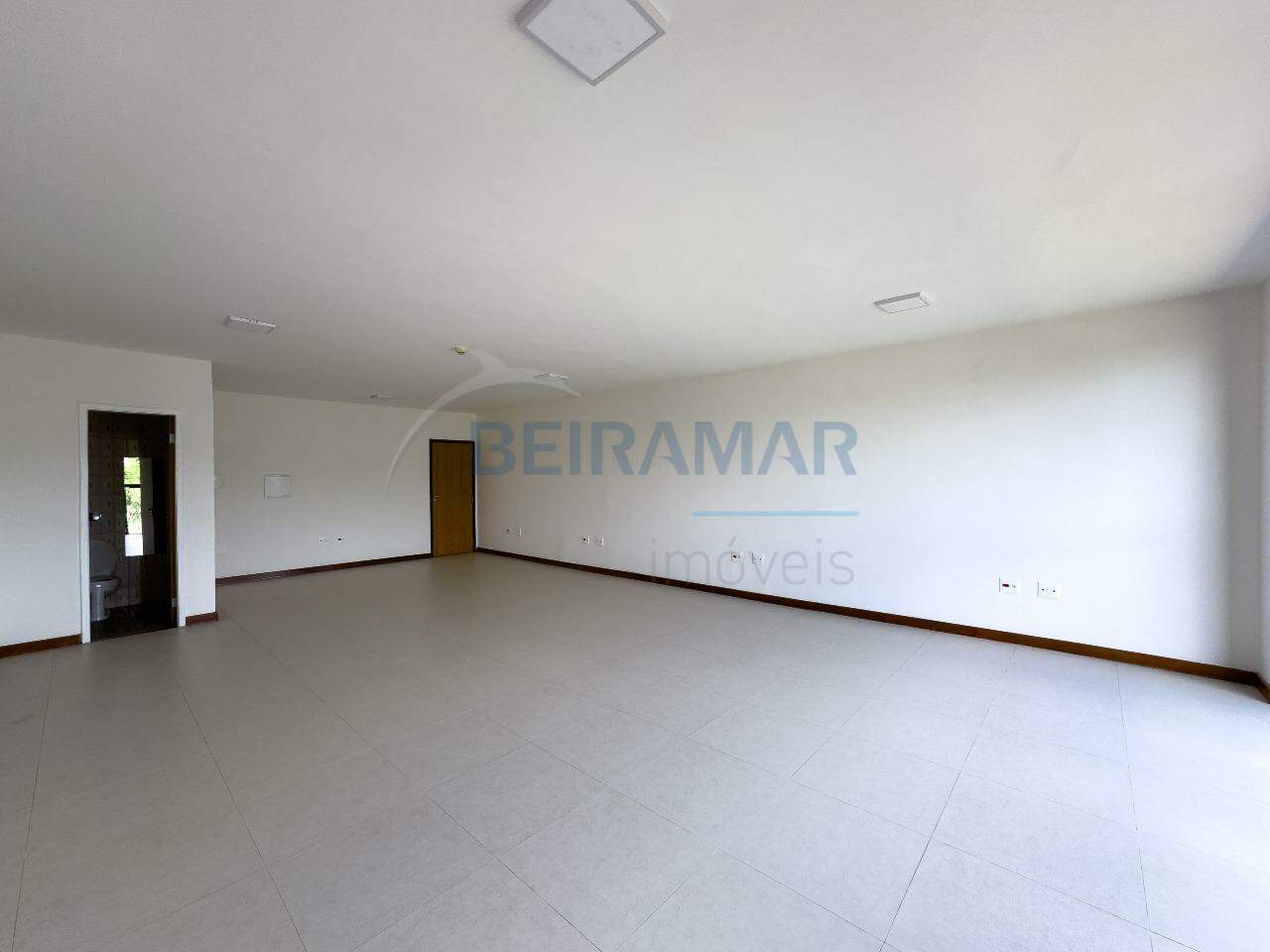 <br />
<b>Warning</b>:  Undefined property: stdClass::$fotos in <b>/home/beiramarimoveis/www/src/views/pages/detalhe-imovel.php</b> on line <b>135</b><br />
<br />
<b>Warning</b>:  Trying to access array offset on value of type null in <b>/home/beiramarimoveis/www/src/views/pages/detalhe-imovel.php</b> on line <b>135</b><br />
<br />
<b>Warning</b>:  Attempt to read property