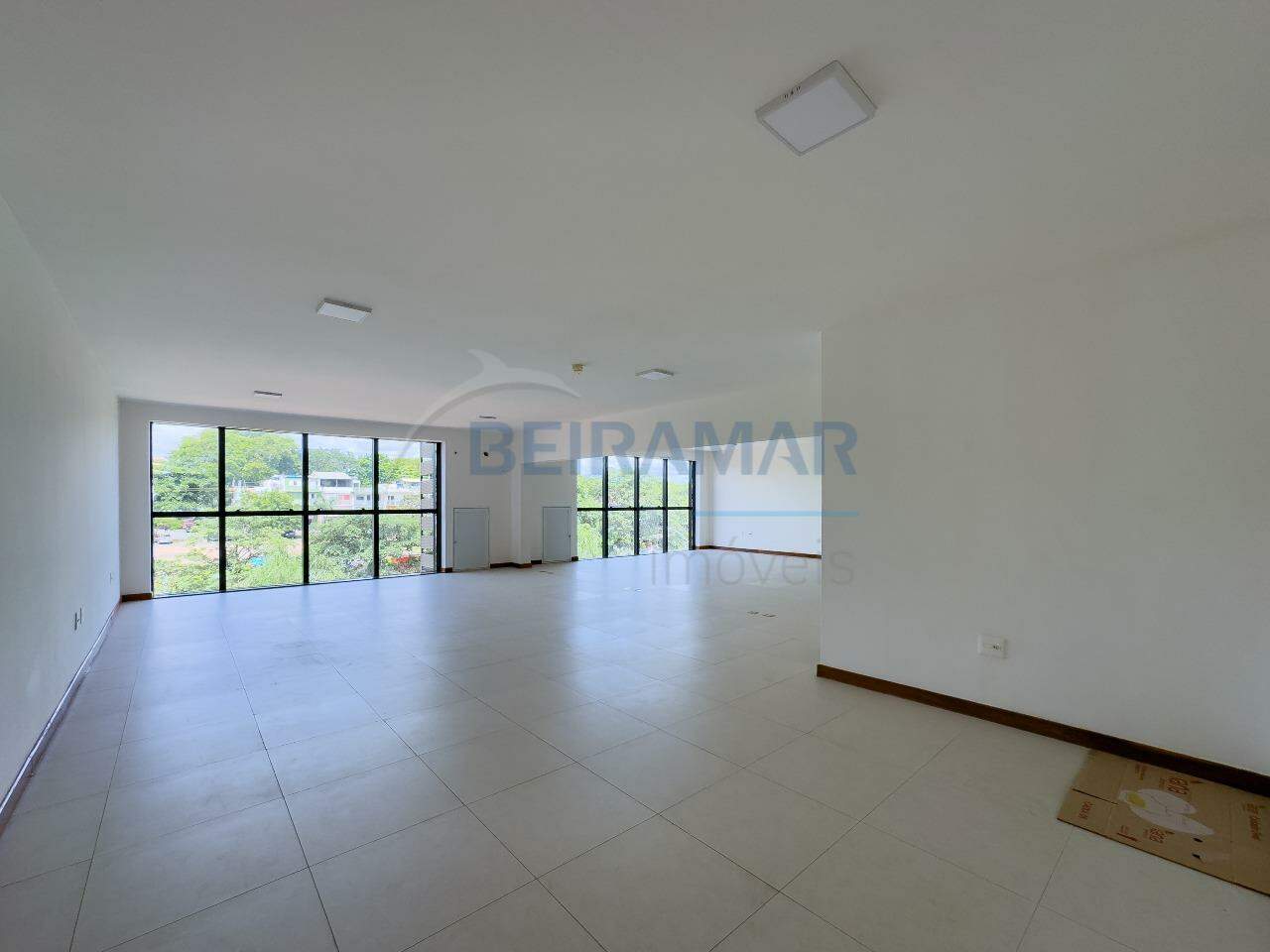 <br />
<b>Warning</b>:  Undefined property: stdClass::$fotos in <b>/home/beiramarimoveis/www/src/views/pages/detalhe-imovel.php</b> on line <b>135</b><br />
<br />
<b>Warning</b>:  Trying to access array offset on value of type null in <b>/home/beiramarimoveis/www/src/views/pages/detalhe-imovel.php</b> on line <b>135</b><br />
<br />
<b>Warning</b>:  Attempt to read property