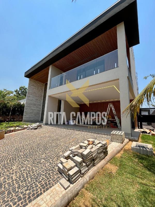 Sobrado à venda no Residencial Mirante do Lago: 