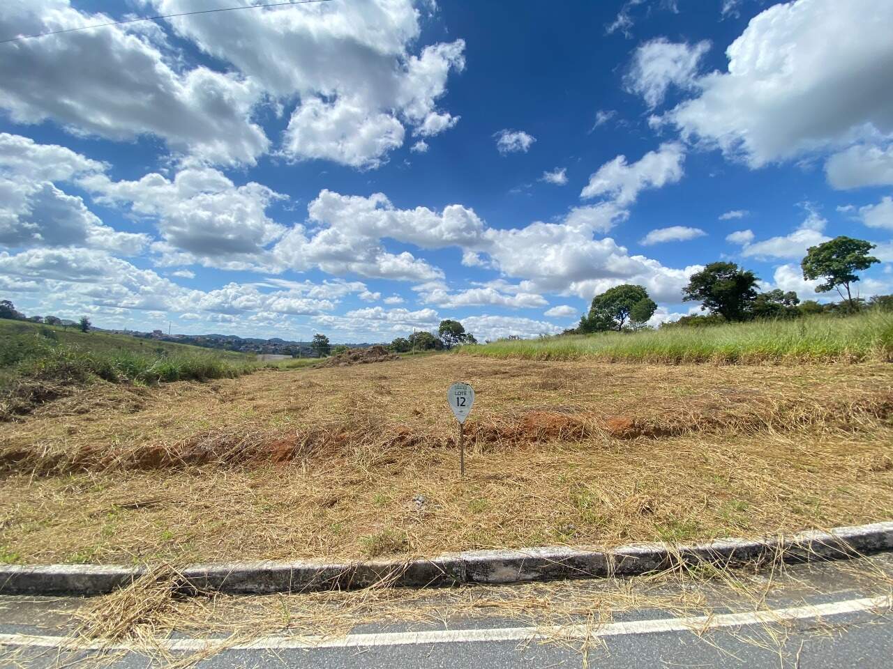 Lote à venda no Estancia da Mata: 