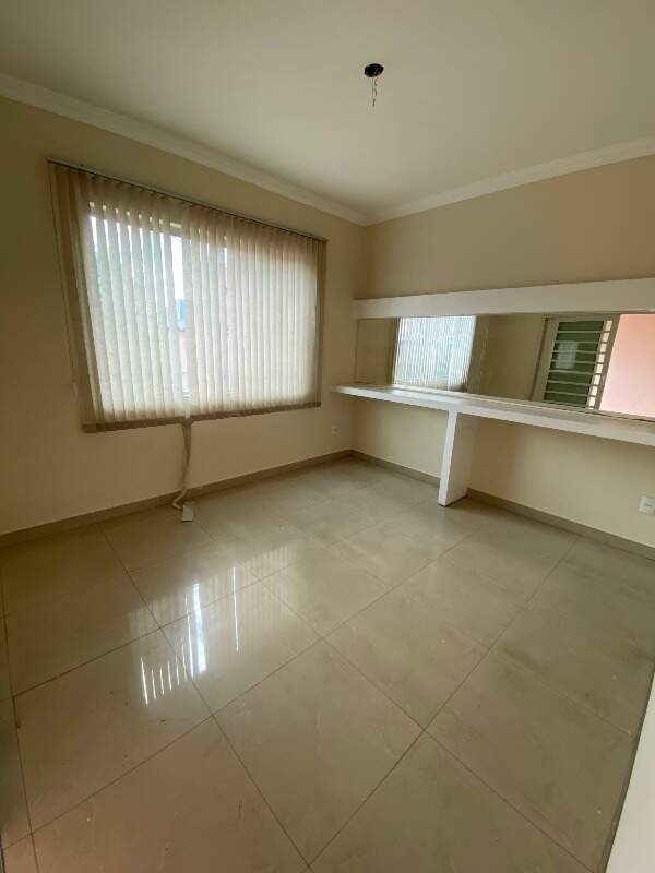 Casa à venda no Centro: 