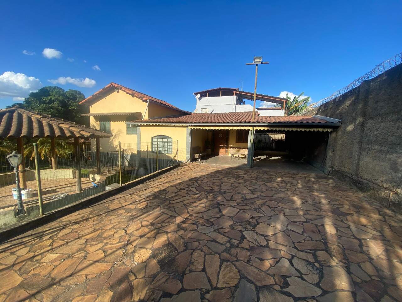 Casa à venda no Bom Jesus: 
