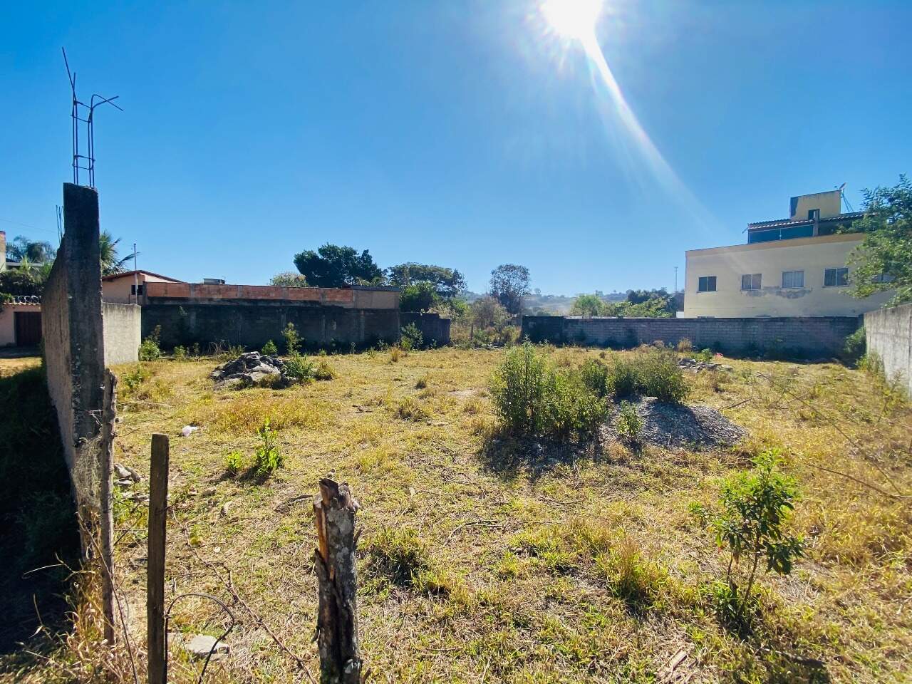Lote à venda no Ferreira: 