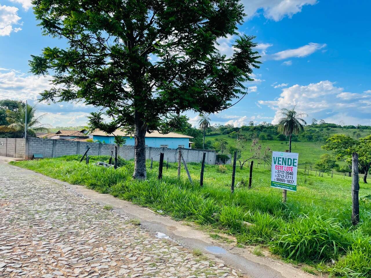 Lote à venda no Novo Cruzeiro: 