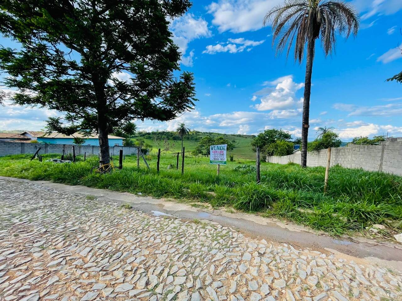 Lote à venda no Novo Cruzeiro: 