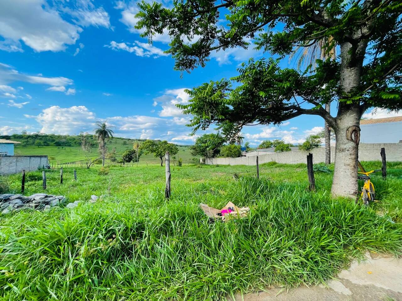 Lote à venda no Novo Cruzeiro: 