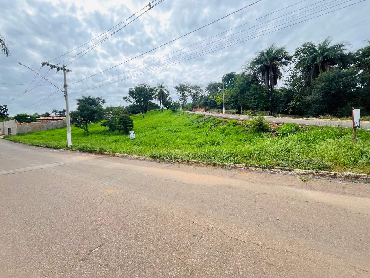 Lote em condomínio à venda no Represa Vile: 