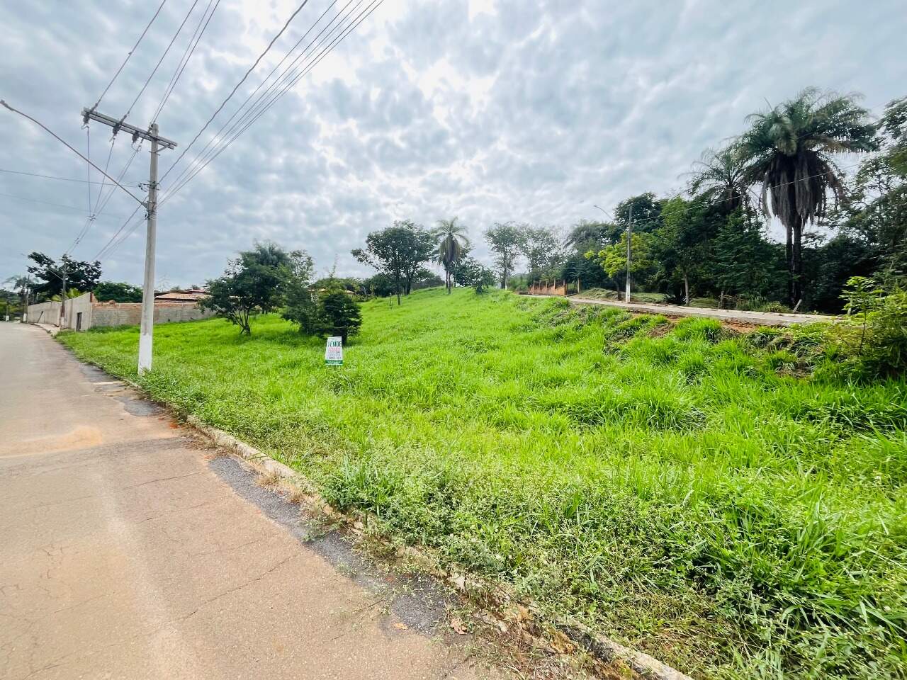 Lote em condomínio à venda no Represa Vile: 