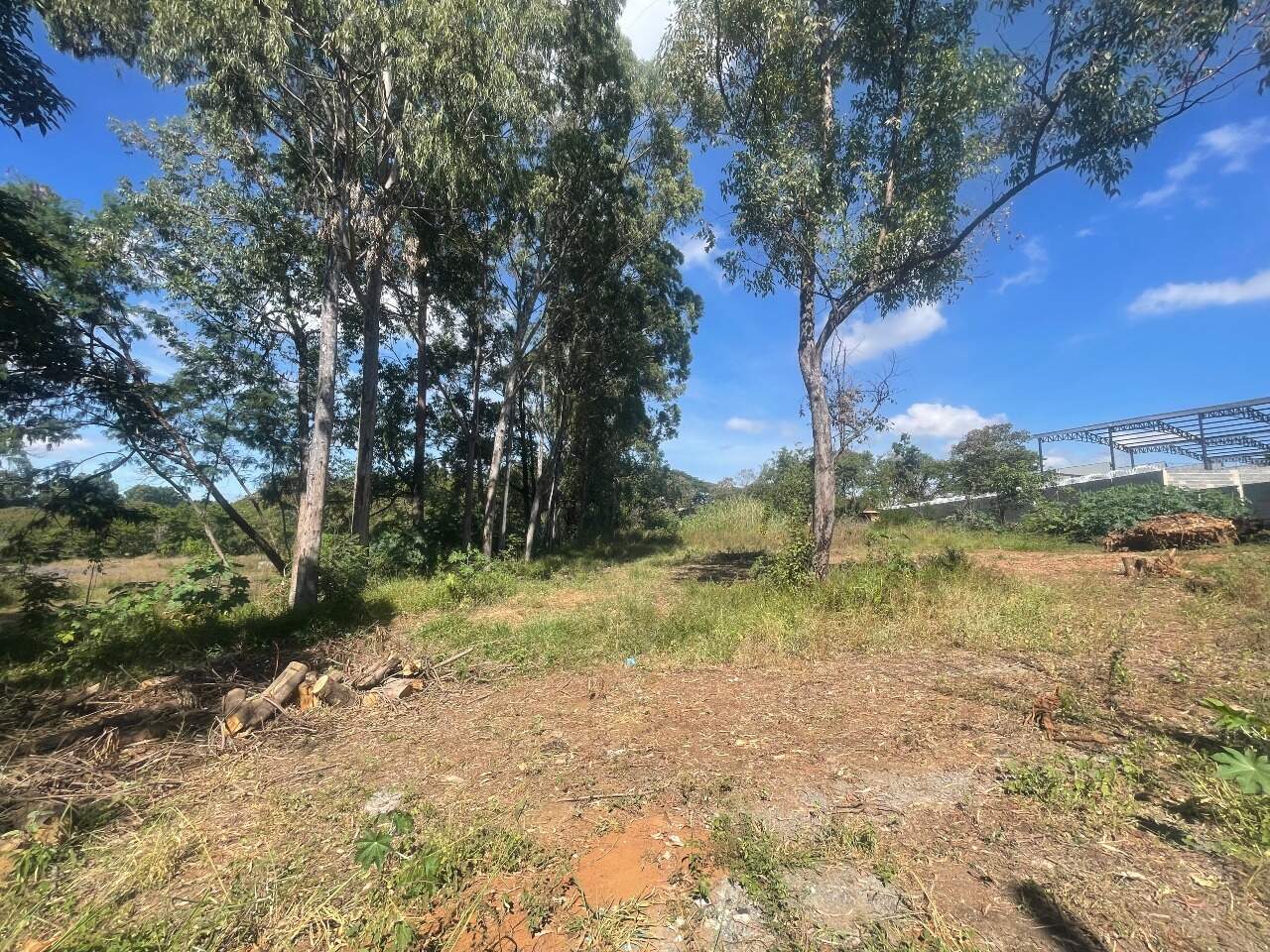 Terreno à venda no Distrito Industrial: 