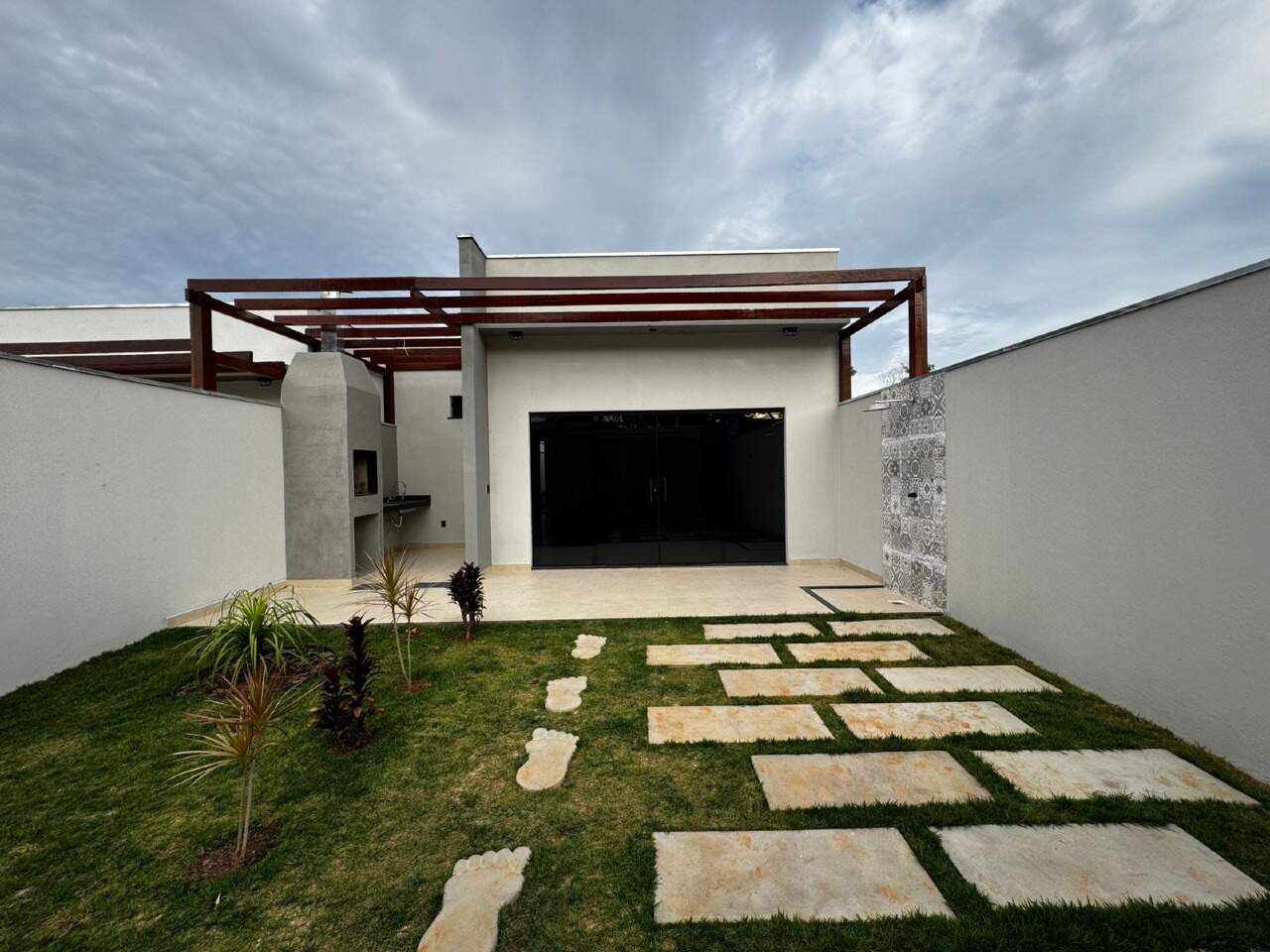 Casa à venda no PARQUE ANDYARA: 