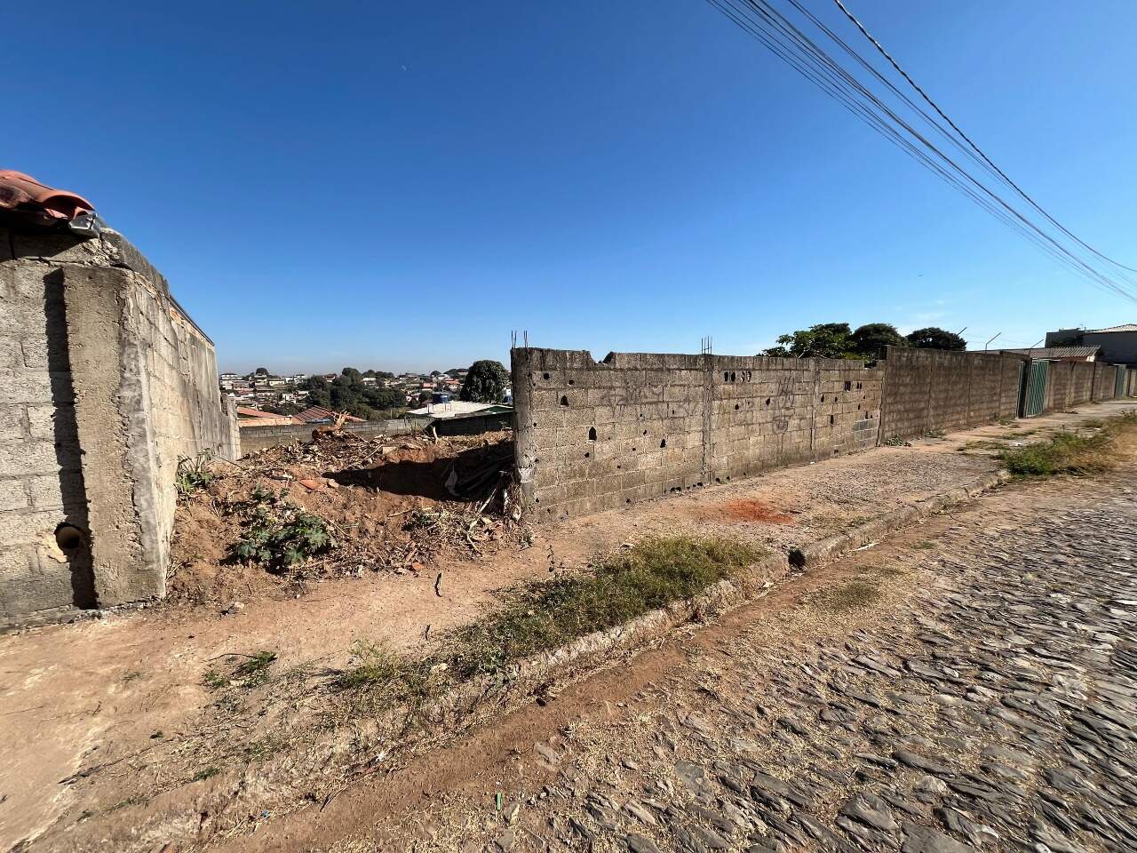 Lote à venda no Bom Jesus: 