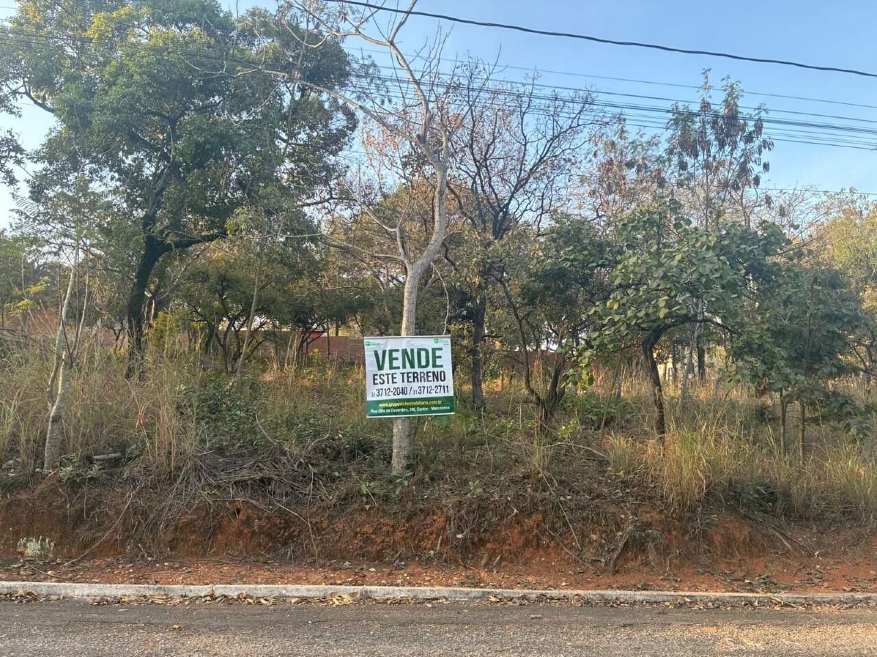 Lote à venda no Cond. Represa Ville - Represa: 