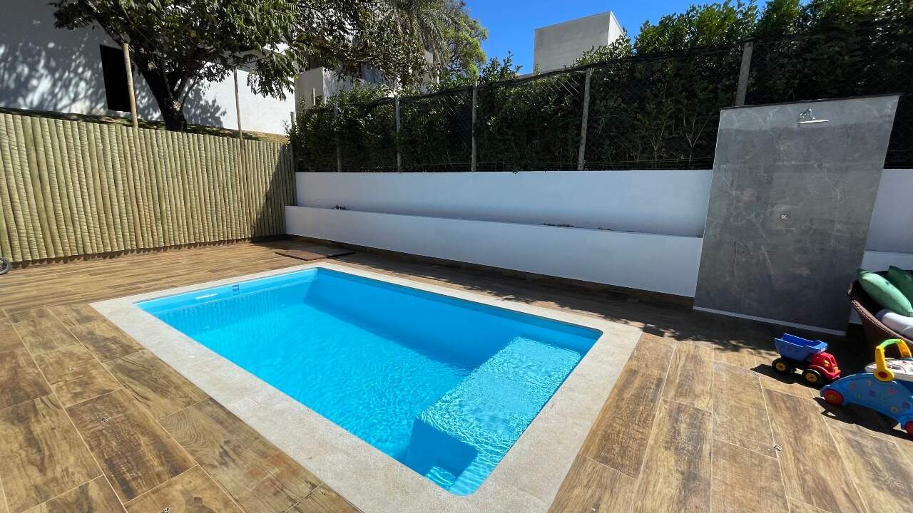 Casa à venda no Gran Royalle: 