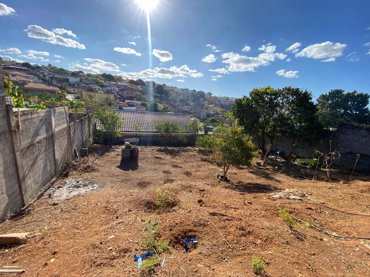 Lote à venda no Nossa Sª de Fatima: 