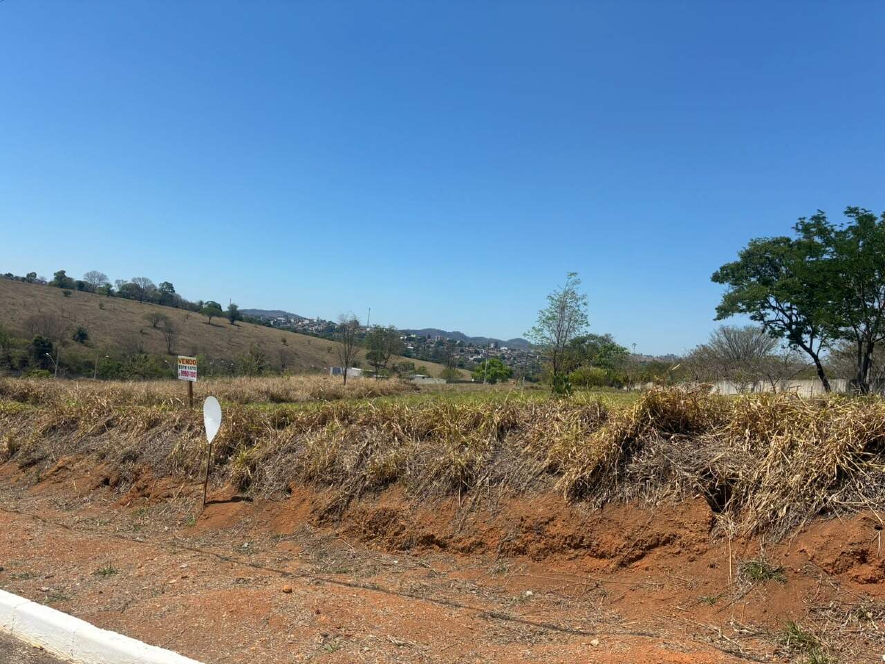 Lote à venda no Estancia da Mata: 