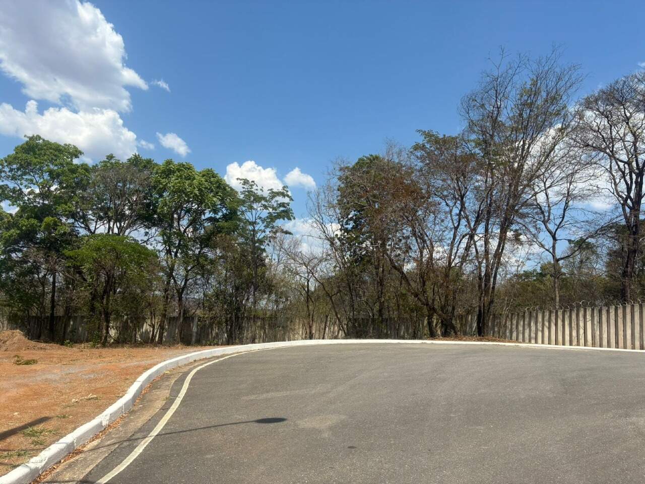 Lote à venda no Estancia da Mata: 
