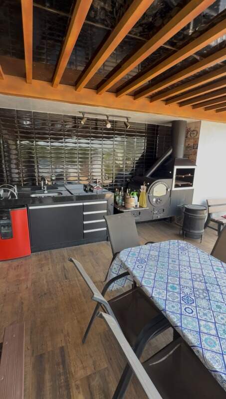 Casa à venda no Araças: 