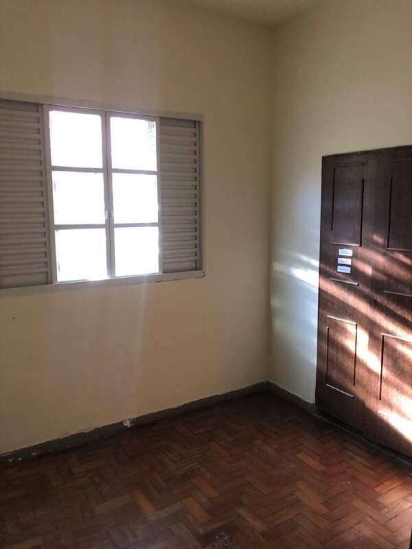Casa à venda no Centro: 