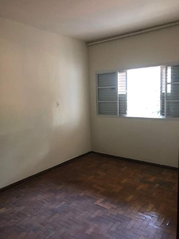 Casa à venda no Centro: 