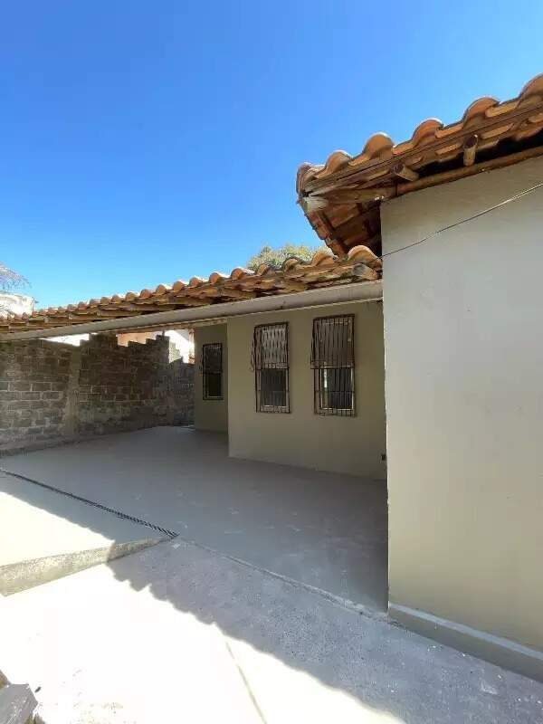 Casa à venda no Bom Jesus: 