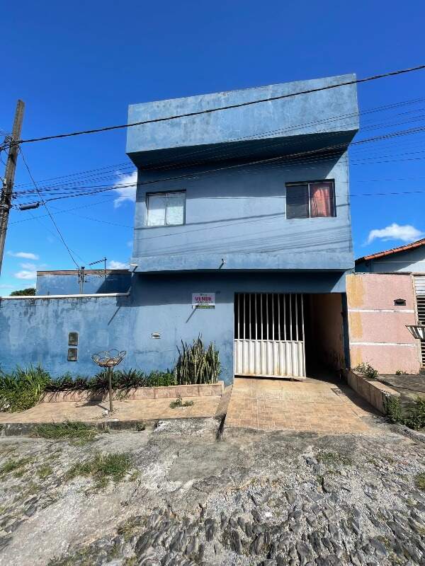 Casa à venda no Presidente: FACHADA