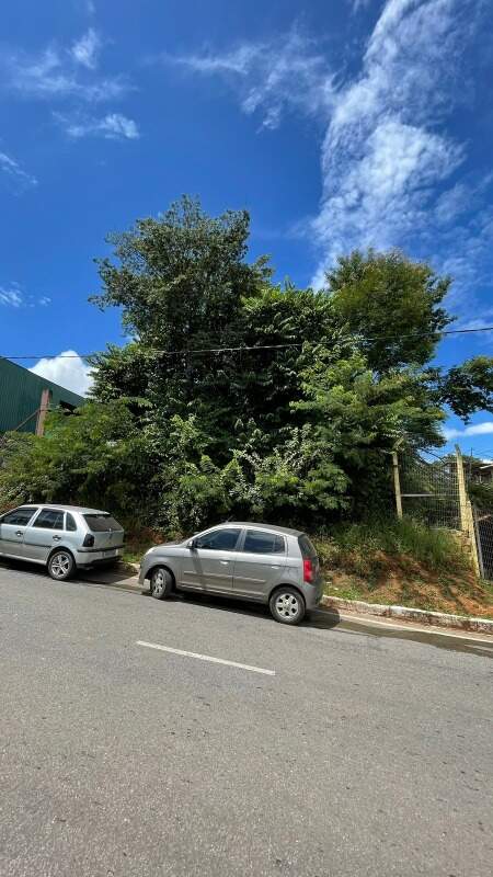 Lote à venda no Parque Andiara: 