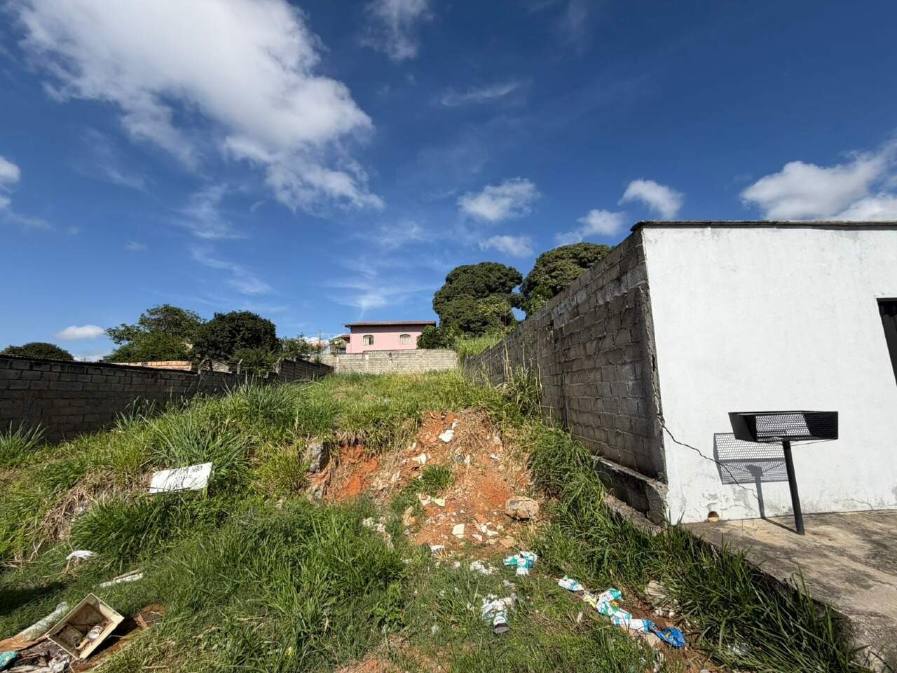 Lote à venda no Felipe Cláudio de Sales: 