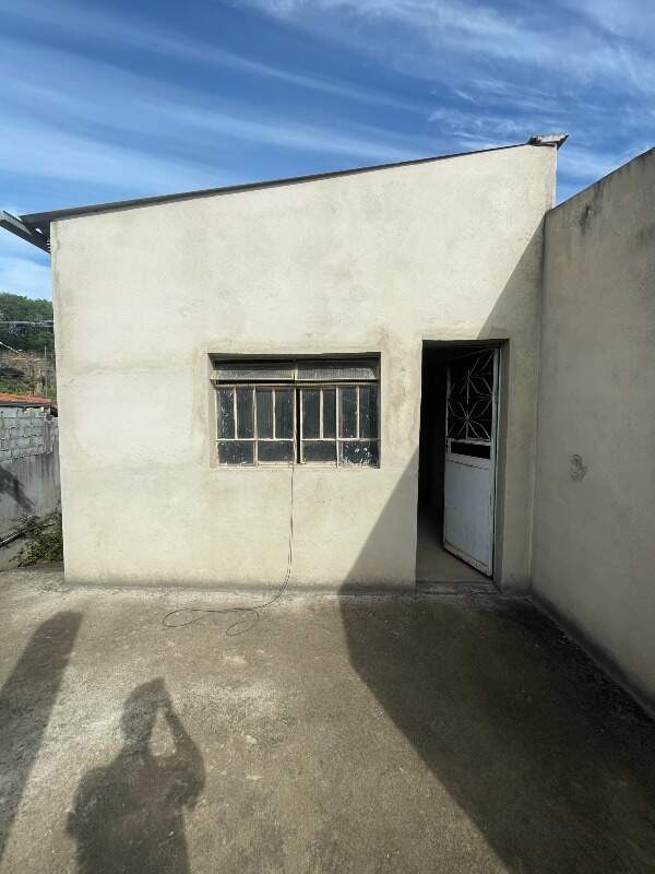 Casa à venda no Araças: 
