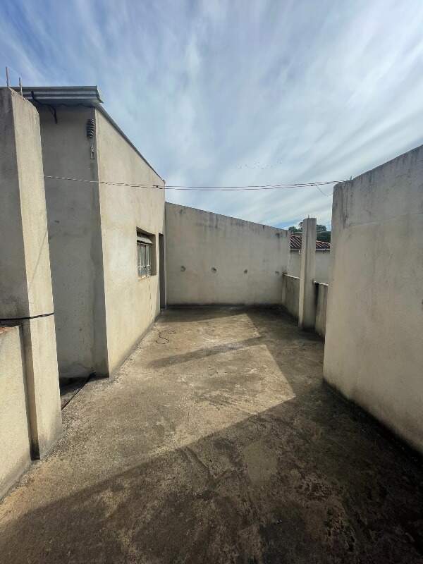 Casa à venda no Araças: 