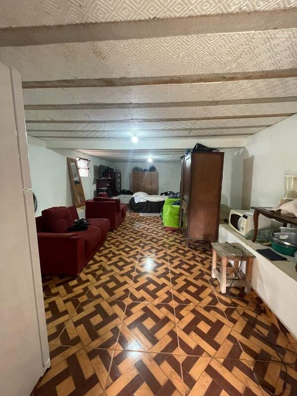 Casa à venda no Araças: 
