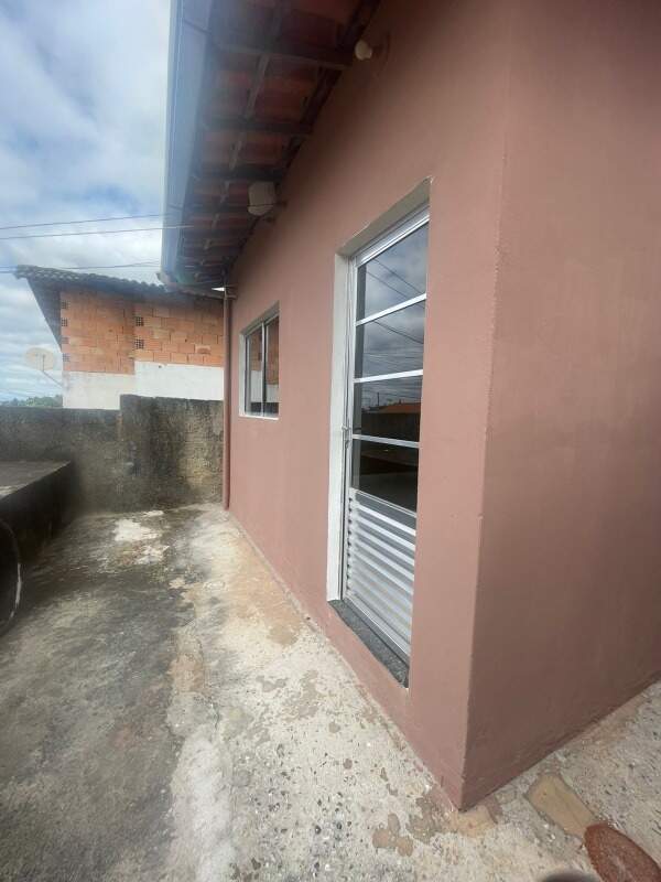 Casa à venda no Felipe Claudio: 