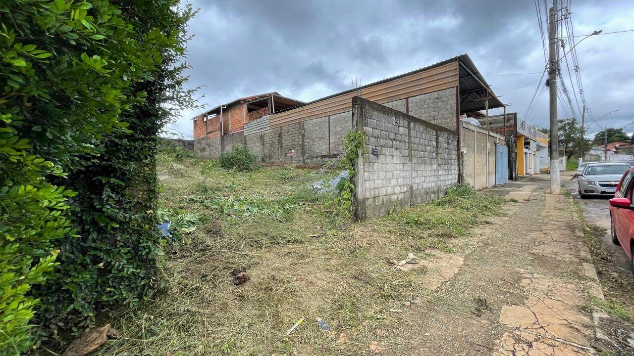 Lote à venda no Cruzeiro: 