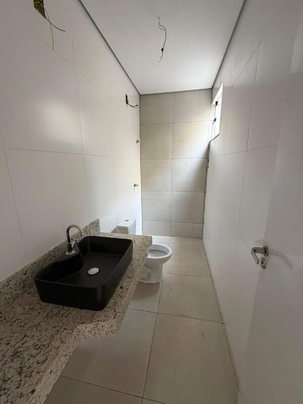 Casa à venda no Parque Andiara: 
