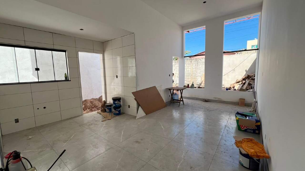 Casa à venda no PORTAL DAS ACACIAS : 