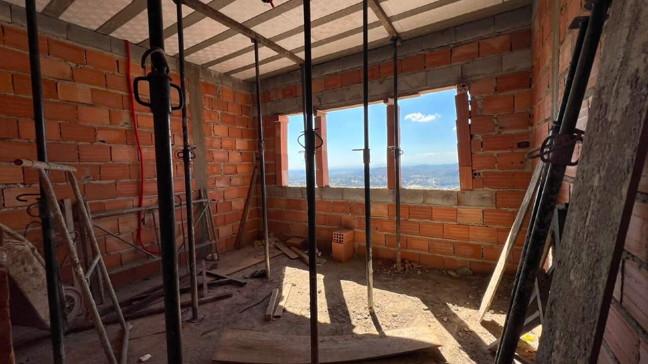 Casa à venda no PORTAL DAS ACACIAS : 