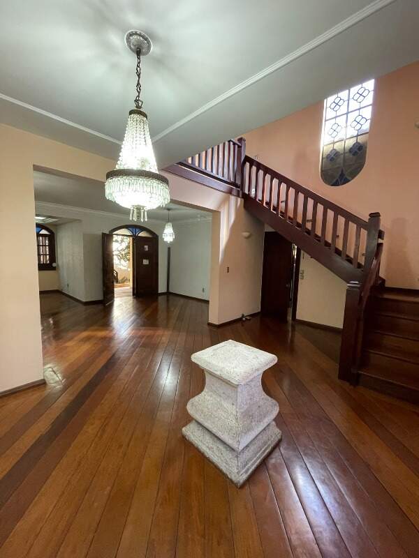 Casa à venda no Centro: 